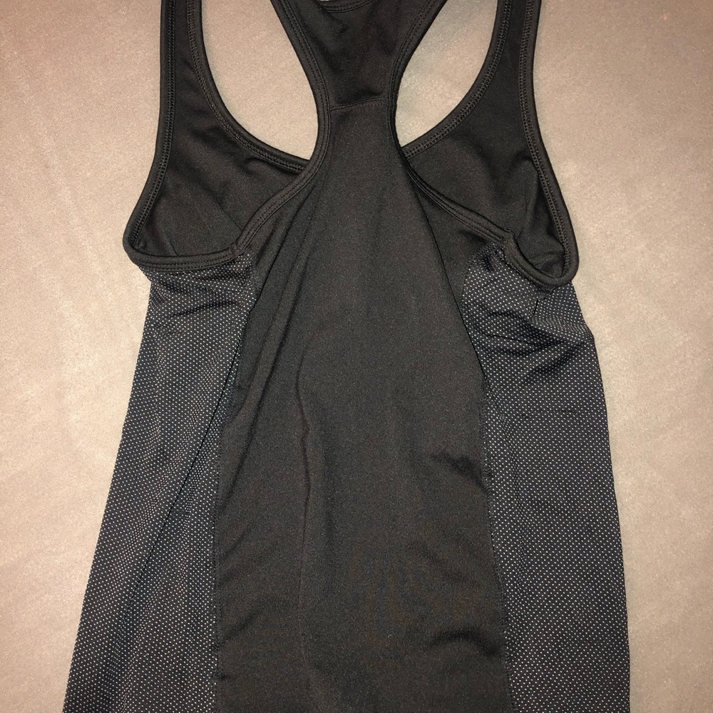 Small black athletic tank